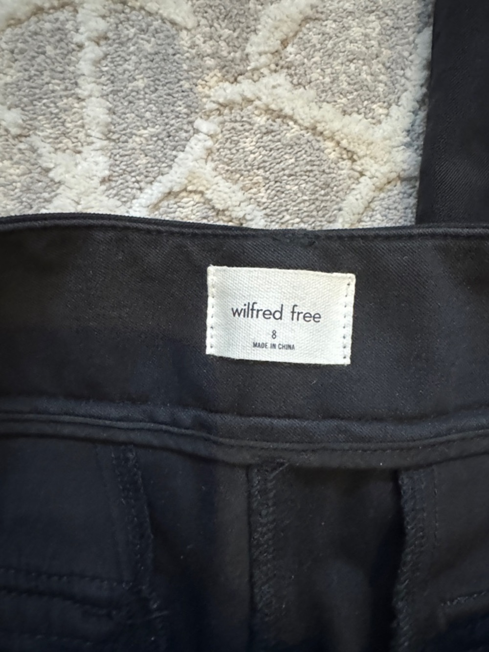 Wilfred Black Wide-Leg Cargo Pants - Picture 3 of 4